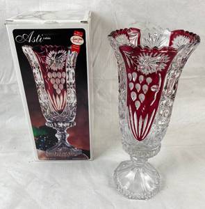 lot 4134 image: Beautiful ASTI Rubin Lead Crystal Vase - Anna Hutte Bleikristall Made in Germany w original box