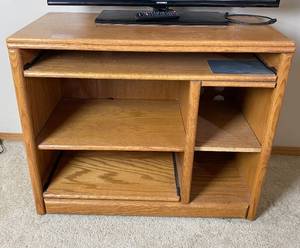 lot 4136 image: Awesome Oak Computer Desk - See Pics for Measurements - Heavy, Bring Help to Load