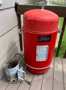 lot 4185 image: Brinkman Gourmet Electric Smoker w manual and Charcoal Chimney Starter