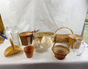 lot 4188 image: Great Lot of Decorative Baskets and Glass Vases - Note Floral Shops are having a hard time stocking these