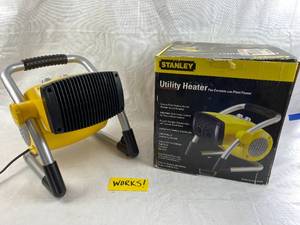 lot 4201 image: Stanley Utility Heater- Pro Ceramic Pivot Power - w Original Box - Tested and heated up Quick