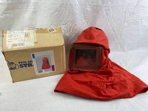 lot 4206 image: Protective Sand Blaster Cover Cap Shawl - Item No 15548 - New in original Box