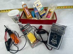 lot 4247 image: Tach Dwell Tester and Misc