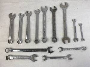 lot 4257 image: Lot of Mechanics Wrenches