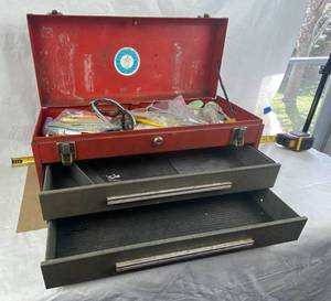 lot 4276 image: 2 Drawer Tool Box with Contents
