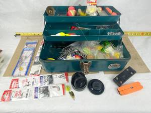 lot 4277 image: Union Watertite Fishing Tackle Box FULL of Tackle