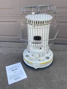 lot 4286 image: Dyna-Glo RMC-95-C4 Kerosene Heater with Manual