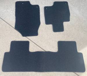 lot 4311 image: RDX Floor Mats 257116 - May Fit Acura