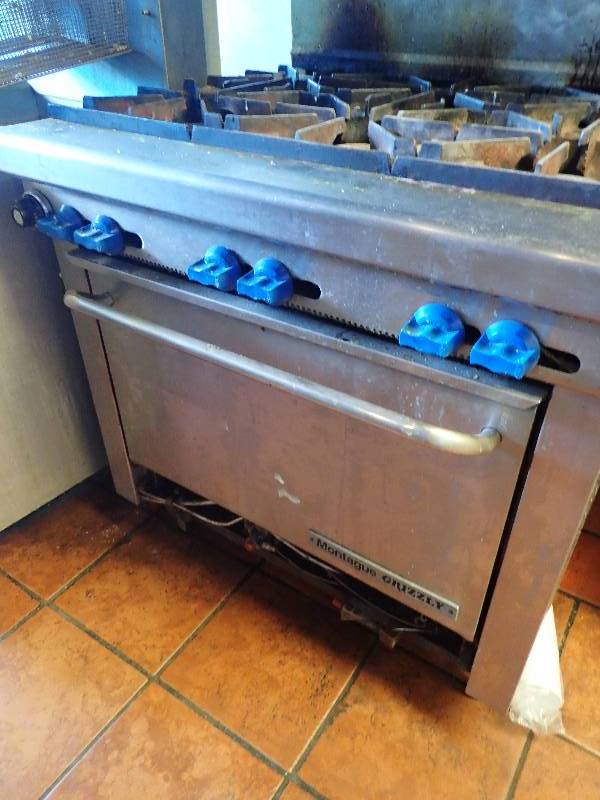 Montague Grizzly Natural Gas 6 Burner Range Oven Rush!!! Down South