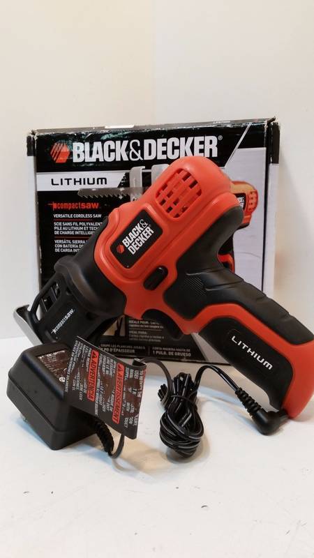 lot 5884 image: Black and Decker Jigsaw