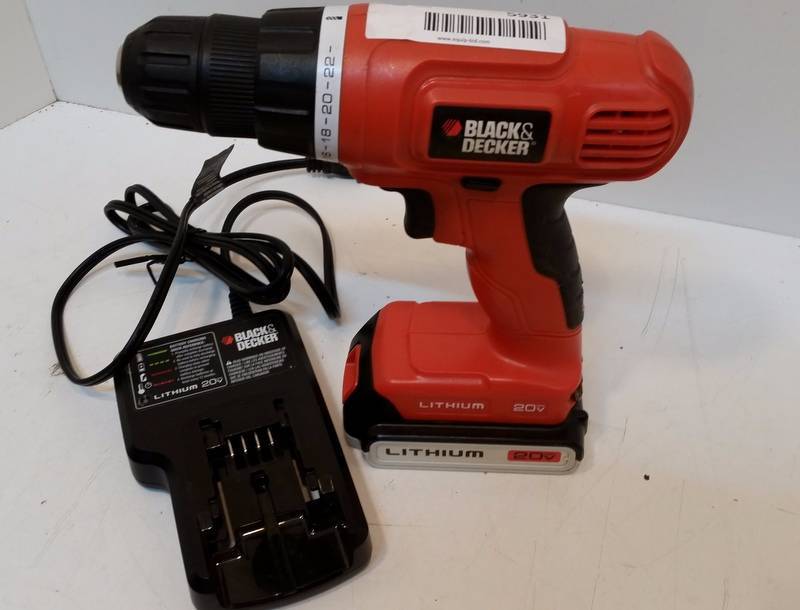 lot 5931 image: Black and Decker Drill