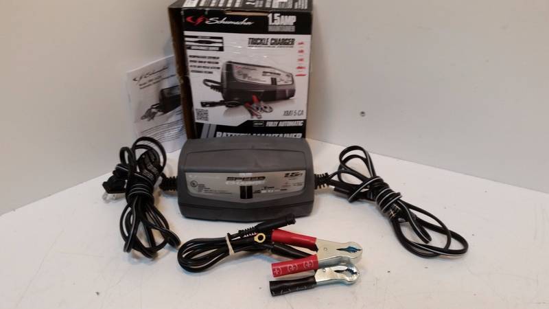 lot 5937 image: Schumacher Battery Maintainer
