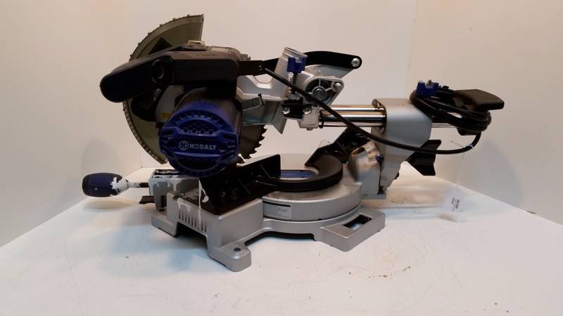 lot 5942 image: Kobalt Saw