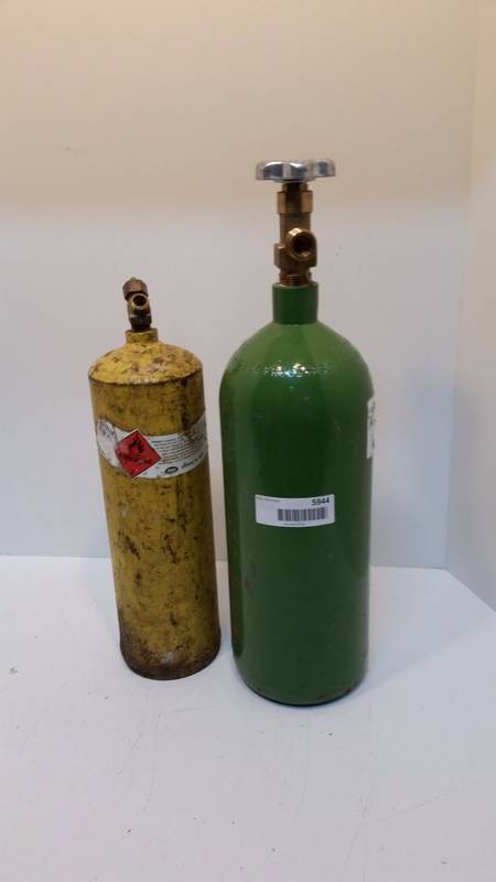 lot 5944 image: Welders Tanks