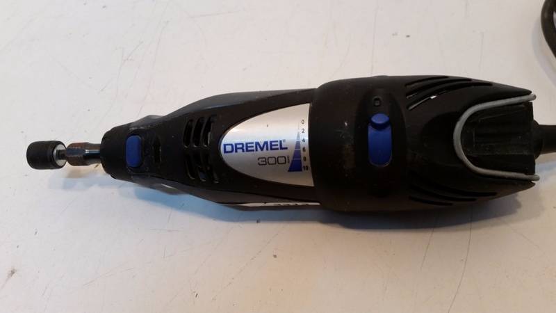 lot 3313 image: Dremel 300