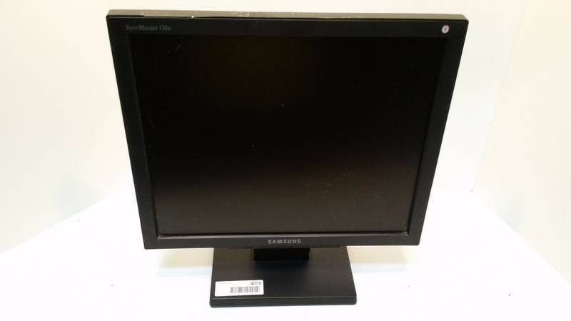 lot 4073 image: Samsung Computer Monitor