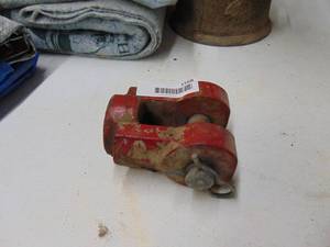 lot 1568 image: Hydraulic Ram Coupler