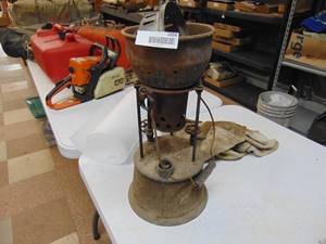 lot 1654 image: Smelter - No Pot - with Shield and cover 