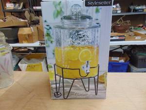 lot 1729 image: 1 12 Gallon Beverage Dispenser