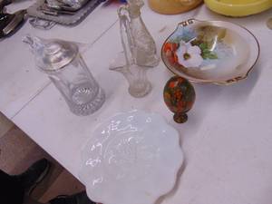 lot 1748 image: Assorted Dcor Pieces