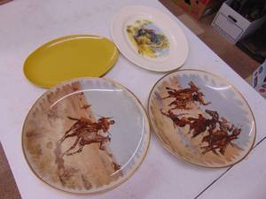 lot 1757 image: Three Platters