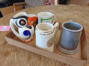 lot 1776 image: OU Mug and Japanese Toucan Pitcher