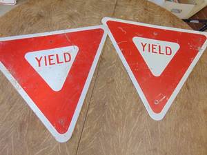 lot 1778 image: Pair of YIELD Signs