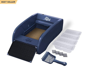 lot 10437 image: LitterMaid 3rd Edition Multi-Cat Self-Cleaning Litter Box ( no power cord) Used