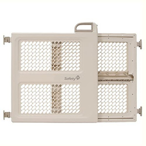 lot 10768 image: Safety 1st Lift Gate, Lock & Swing White
