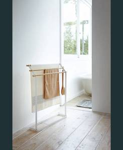 lot 15941 image: Tosca Bath Towel Hanger