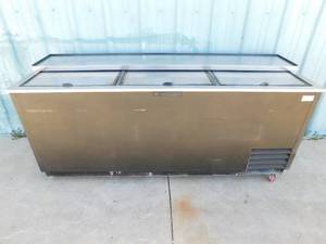 lot 4820 image: True 80 Inch Bottle Box