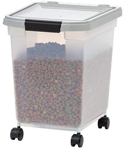 lot 3677 image: IRIS USA Airtight Pet Food Storage Container for Dog, Cat, Bird and Other Animals