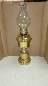 lot 1211 image: brass lamplight farms oil lamp