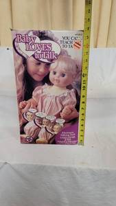 lot 3051 image: Vintage 1992 Toy Biz BABY LOVES TO TALK Doll NEW IN BOX Blonde Interactive