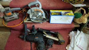 lot 3090 image: Lot of power tools