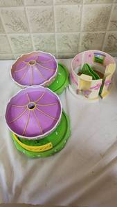 lot 3093 image: lot of kids carousel set and other small toys