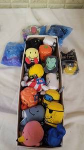 lot 3094 image: lot of Sonic Tot stuffed toys