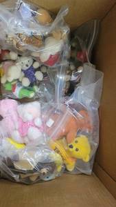 lot 3100 image: Box lot of stuffed animals