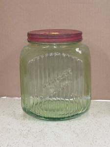 lot 4043 image: Vintage Ribbed Green Depression Glass Storage