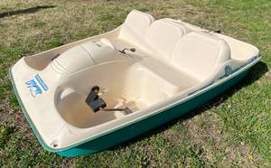 lot 8400 image: Sweet Paddle Boat WaterWheeler MKV - 5 Passenger - PedalsPaddles Great - SEE VIDEO SO FUN