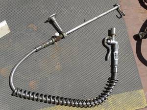 lot 1739 image: Restaurant Flexible Sink Sprayer