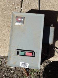 lot 1786 image: Cutler Hammer Control Breaker Box