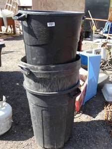 lot 1789 image: Stack of Large Trash Cans