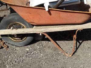 lot 1800 image: Wheel Barrel
