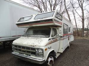 lot 1439 image: 1980s GMC Vandura 35 RV  Camper
