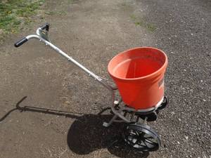 lot 1812 image: Forti-Lome Seed Spreader