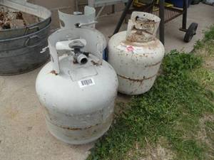 lot 1838 image: 3 Empty Propane Tanks