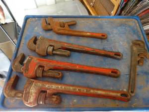 lot 1976 image: Lot of Pipe Wrenches