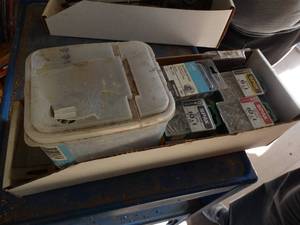 lot 1980 image: Mixed Lot of Fasteners Small Screws and Nails