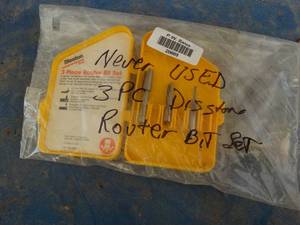 lot 29889 image: New Disston Router Bit Set